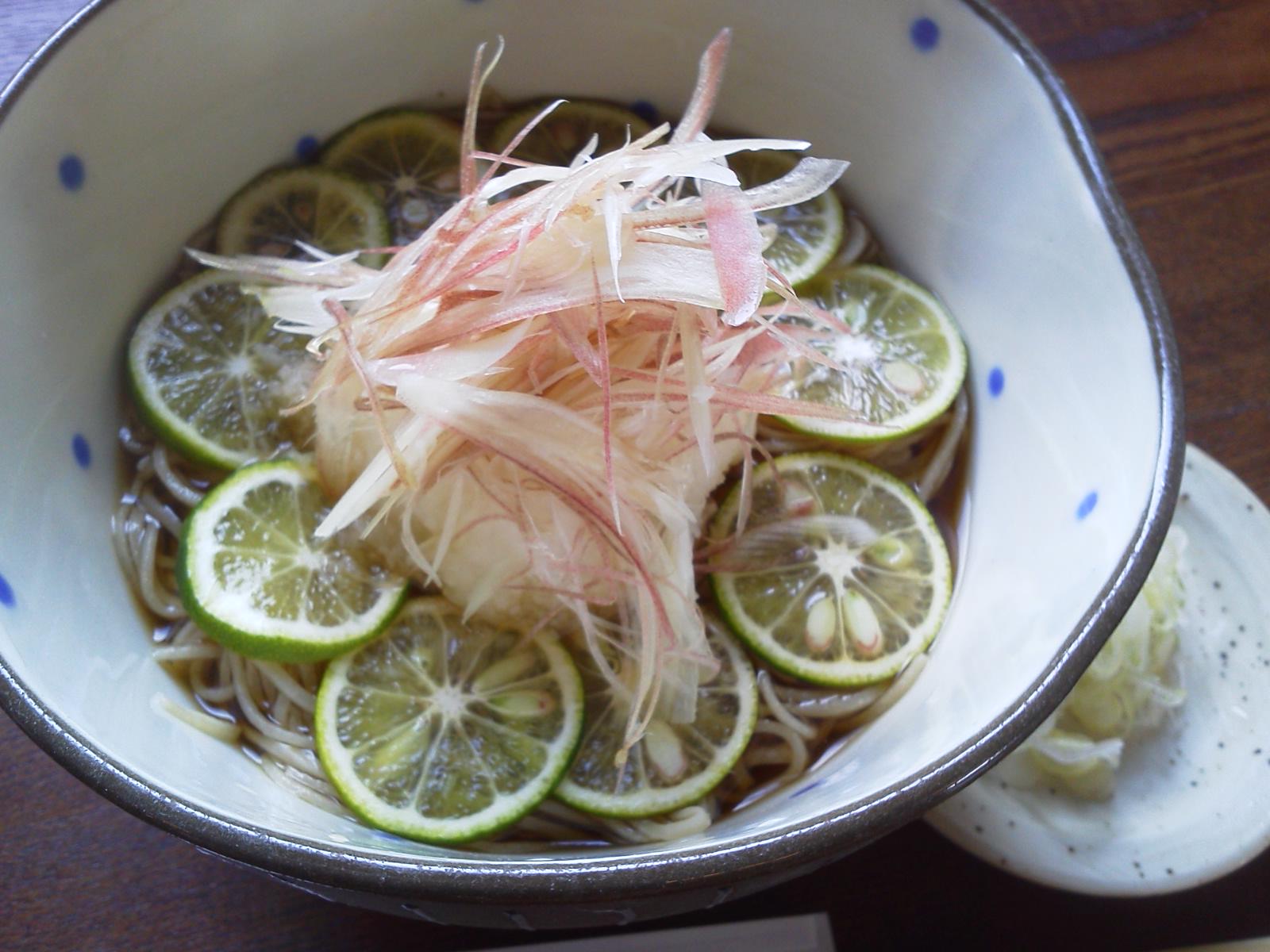 夏の冷かけそば